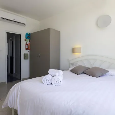 Ta Gianni Guest house *